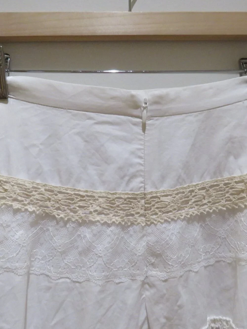 TORY BURCH SS19 Runway Lace-Trim Crochet Skirt Cream US 2 Bohemian Cottagecore
